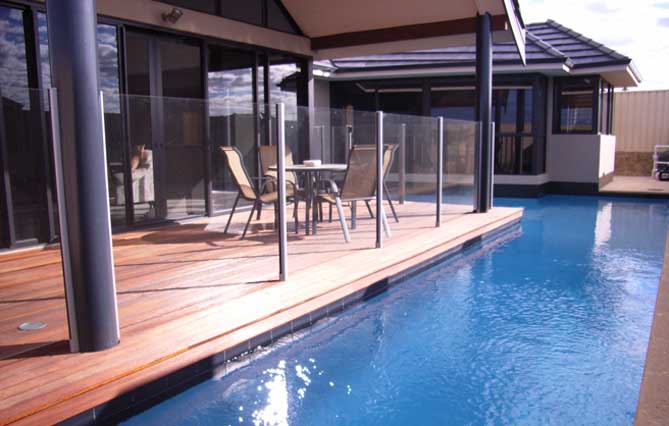 Semi-Frameless Glass Pool Fencing Home