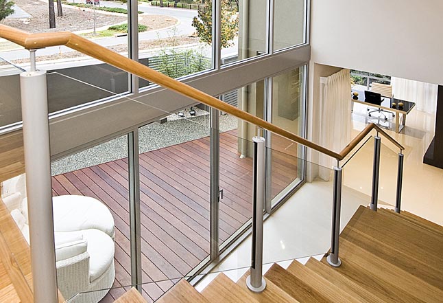 Perth Home Semi-Frameless Glass Staircases