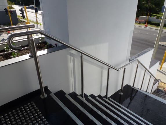 Outdoor Staircase Handrails 