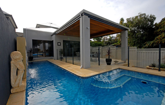 Semi-Frameless Glass Pool Fence