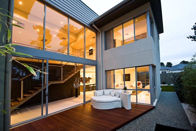 Semi-Framless Glass Balustrade Residential